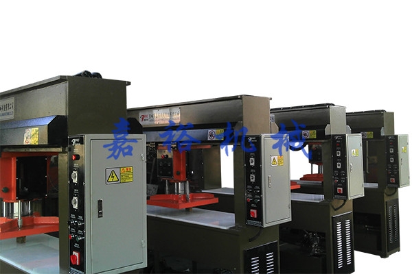 液壓龍門式裁斷機：工業製造中的利器